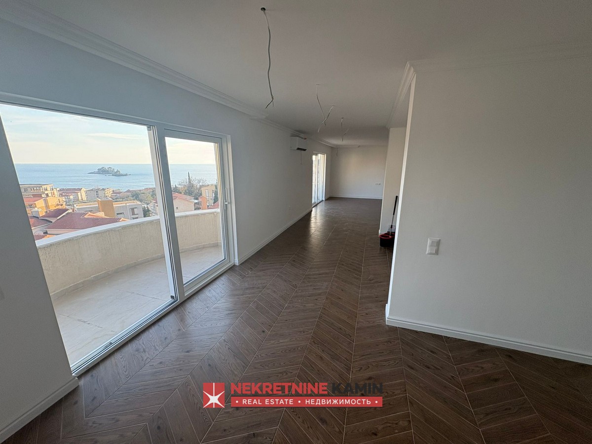 Dvosoban stan sa pogledom na more, Petrovac